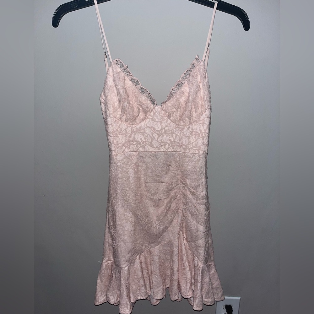 PINK LACE MINIDRESS